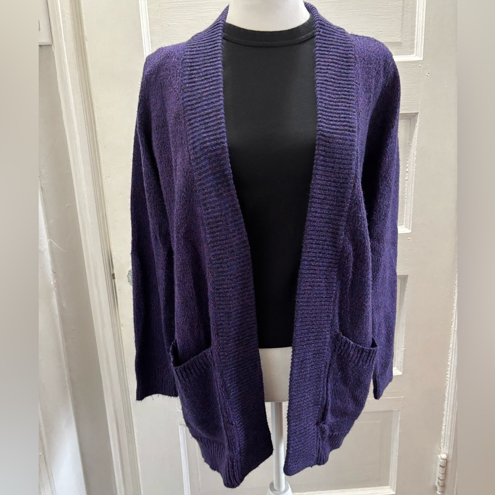 H&M Purple Women's Sweater - size medium